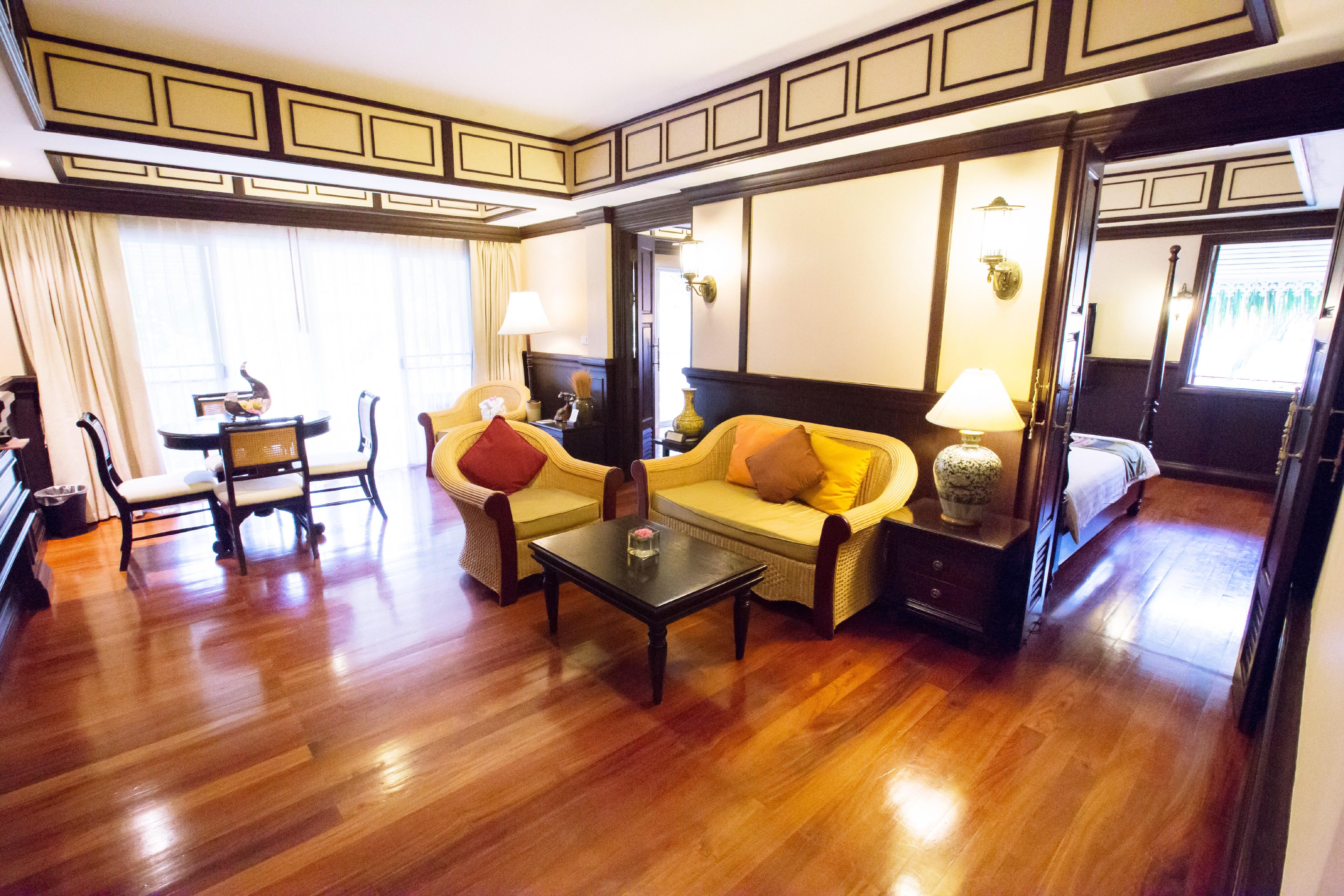 Wora Bura Hua Hin Resort & Spa Exteriér fotografie A suite at the Royal Thai Suite